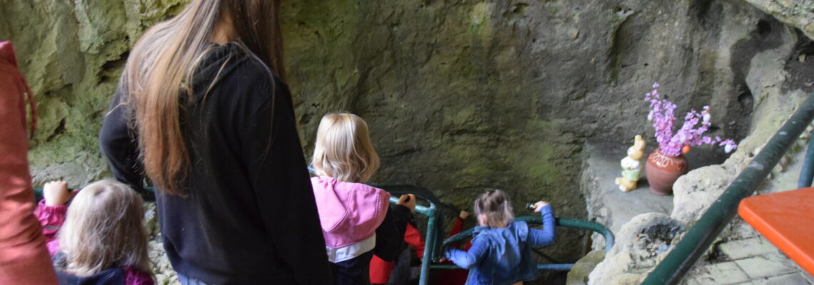 Wanderung zur Osterhöhle